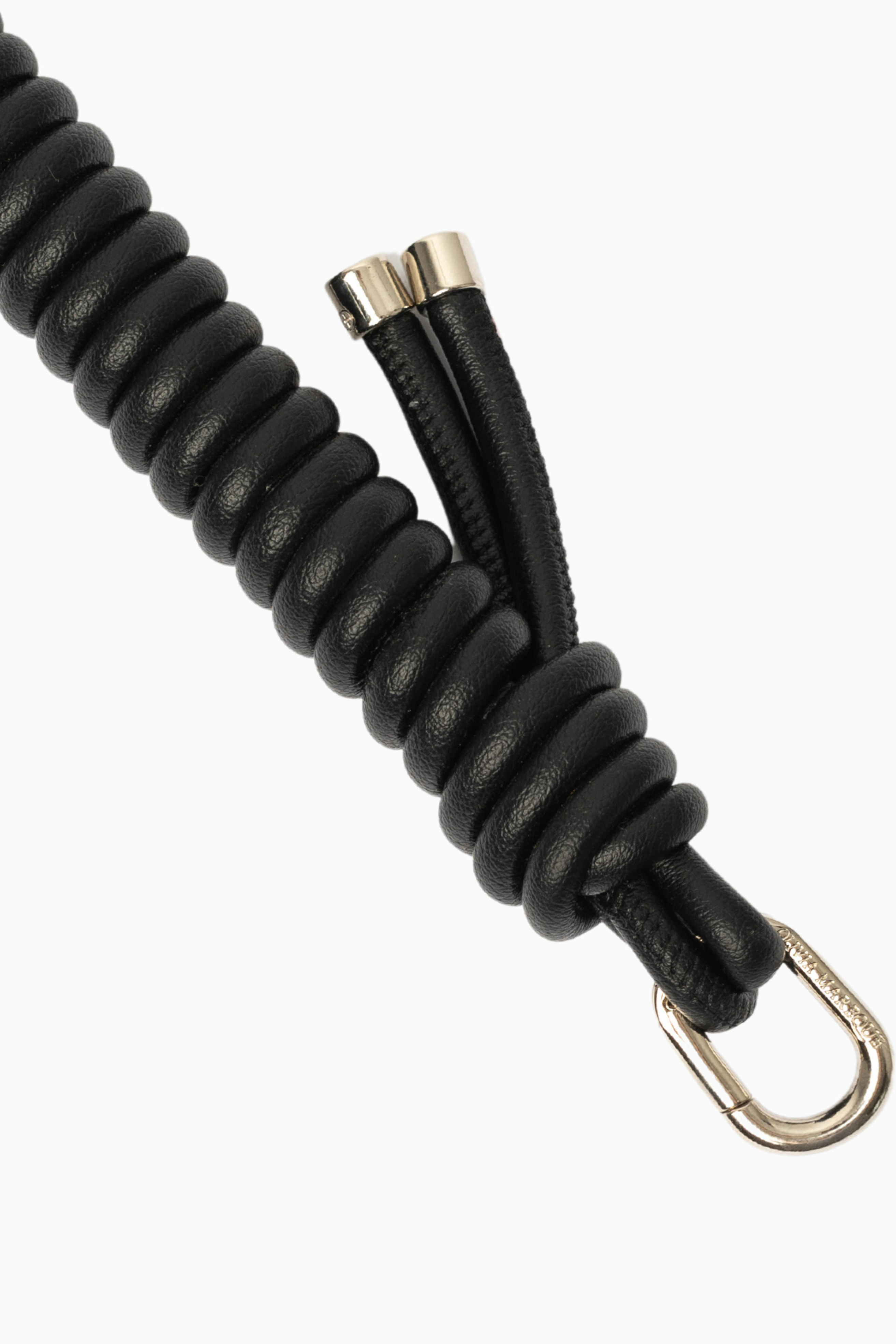 Olivia Black Curly Chain