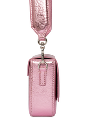 Pantone METALLIC PINK