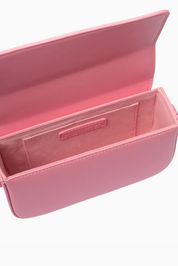 Pantone Pink