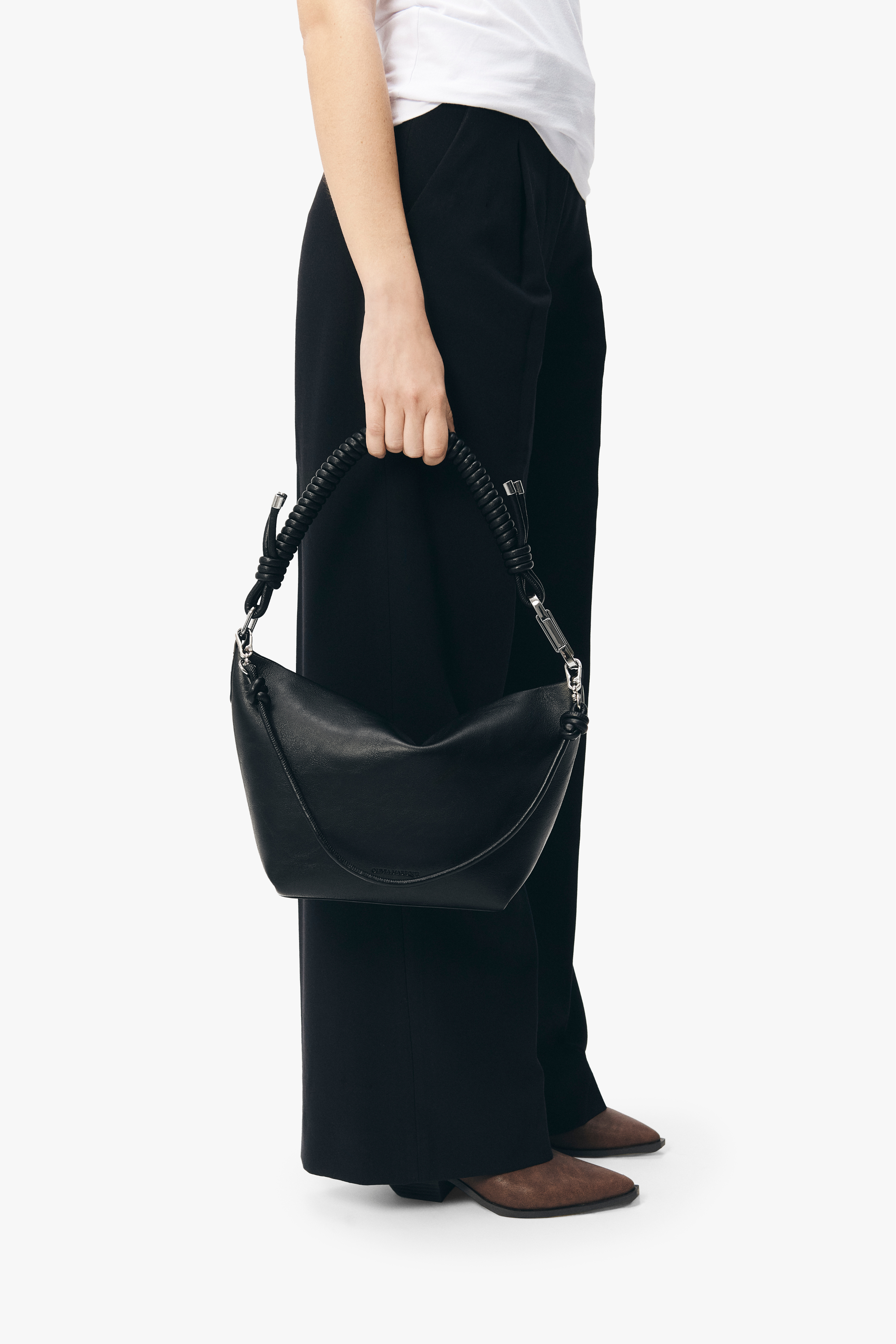 Ares Black