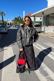 EXCLUSIVE BF PANTONE RED