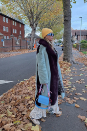 EXCLUSIVE BF PANTONE LIGHT BLUE