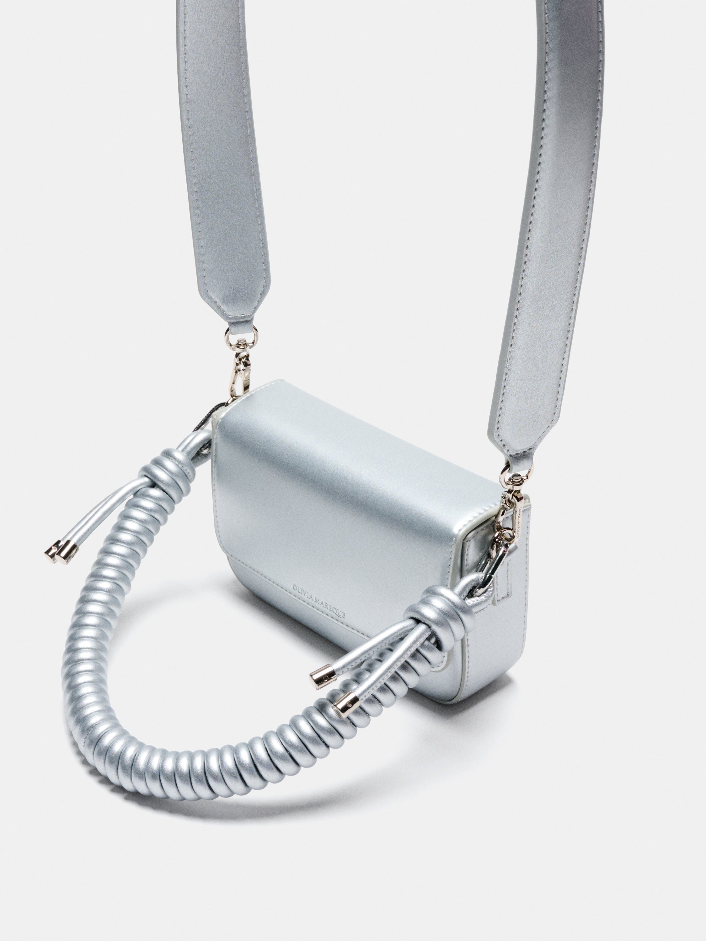 Pantone Silver