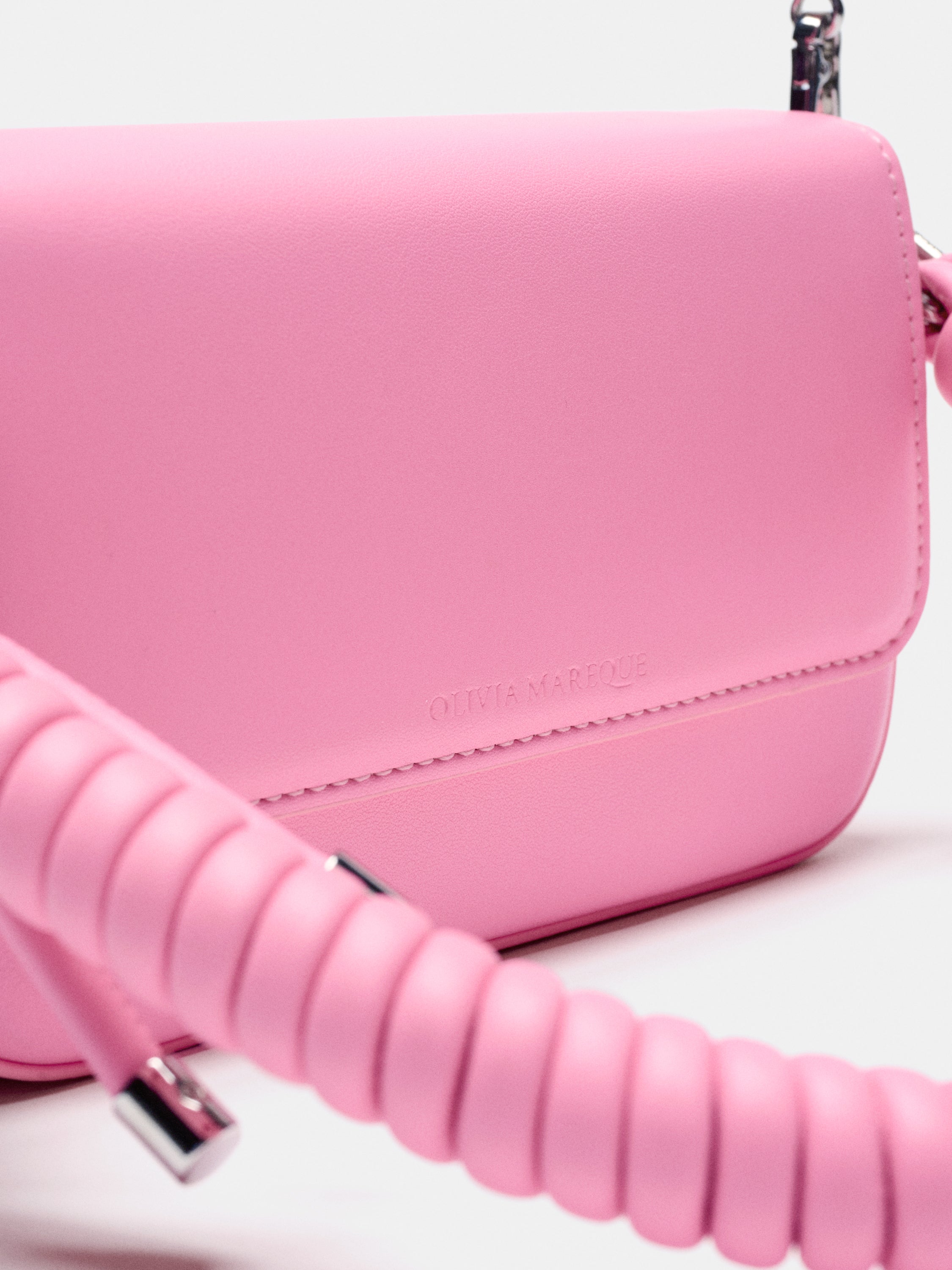 Pantone Pink
