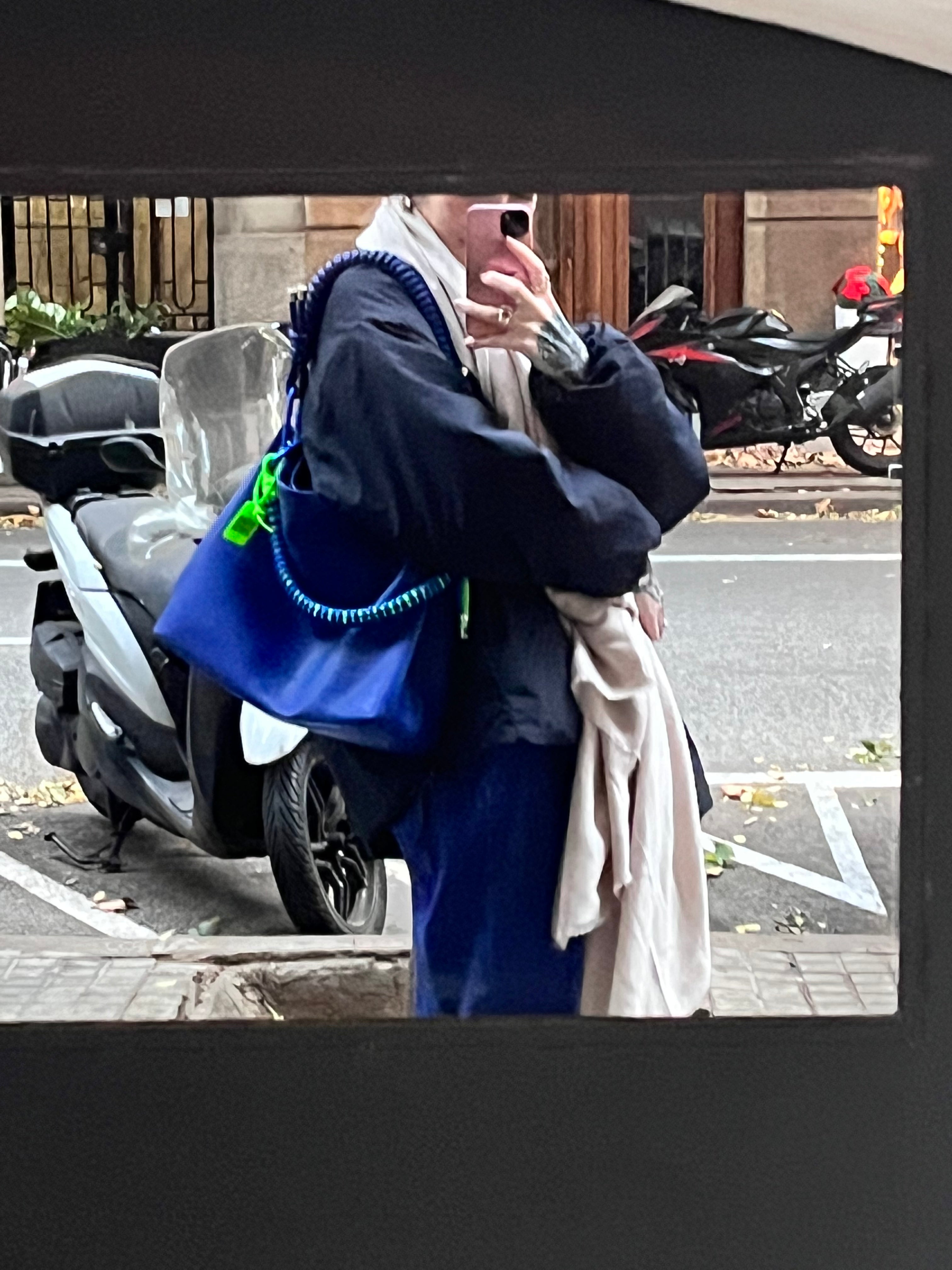 Petra DARK BLUE